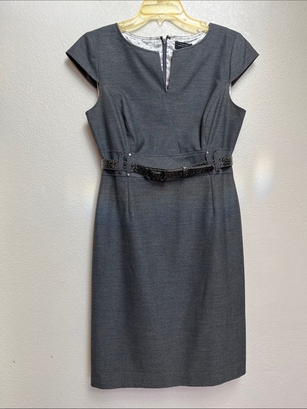 Women's Gray Cap-Sleeve Sheath Dress with Decorative Belt
